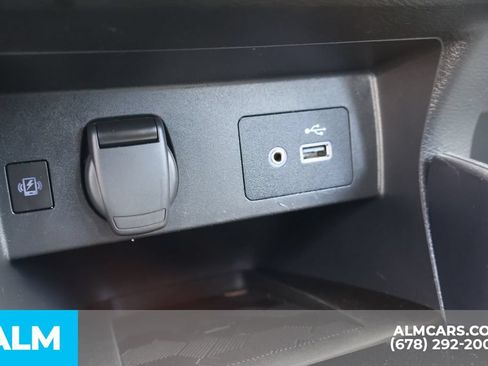 Used 2024 Nissan Versa SV FWD image 32
