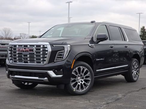 New 2026 GMC Yukon XL Denali w/ Sun & Power Step Package AWD/4WD image 2