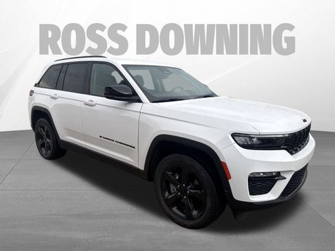 Used 2023 Jeep Grand Cherokee Limited w/ Black Appearance Package RWD image 3