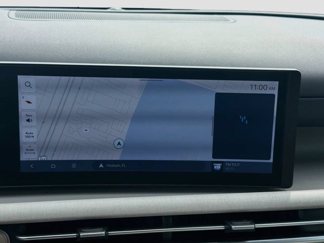 Used 2025 Hyundai Tucson SEL FWD image 13