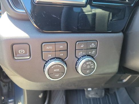 New 2026 GMC Sierra 1500 Elevation w/ Elevation Premium Package AWD/4WD image 21