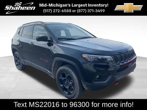 Used 2024 Jeep Compass Trailhawk w/ Trailhawk Elite Group AWD/4WD image 1
