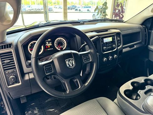 Used 2013 RAM 1500 Express RWD image 11