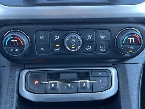 Used 2023 GMC Acadia SLT image 5