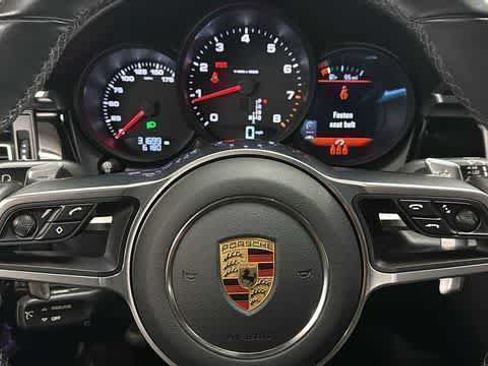 Used 2021 Porsche Macan AWD/4WD image 16