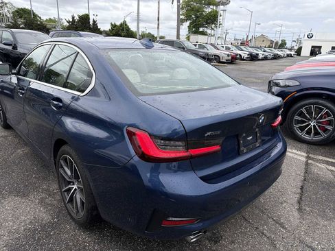 Certified 2022 BMW 330i xDrive Sedan w/ Driving Assistance Package AWD/4WD image 6
