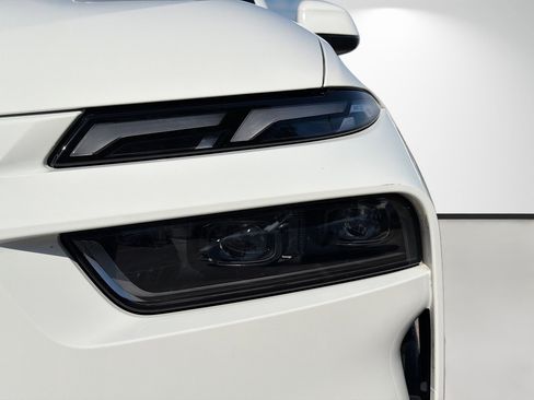 Used 2023 BMW X7 xDrive40i w/ Premium Package image 9