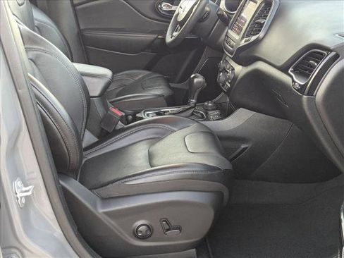 Used 2023 Jeep Cherokee Altitude Lux image 22