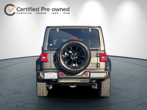 Used 2025 Jeep Wrangler Unlimited Sahara w/ Safety Group image 5