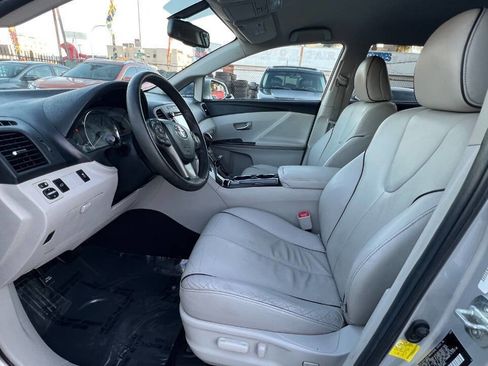 Used 2013 Toyota Venza XLE image 15