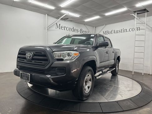 Used 2019 Toyota Tacoma SR w/ SR Convenience Package image 3
