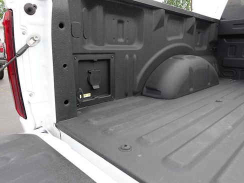 Used 2024 Ford F150 Lariat AWD/4WD image 29