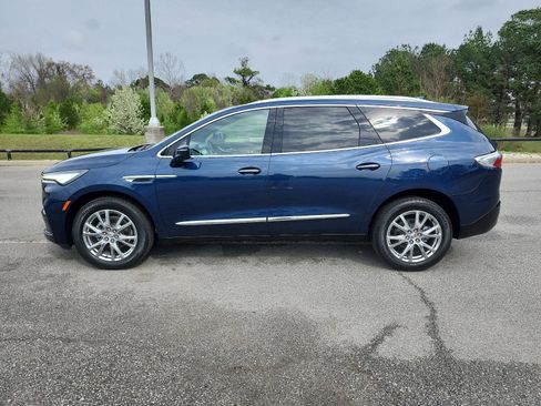 Certified 2023 Buick Enclave Premium w/ Experience Buick Package image 2