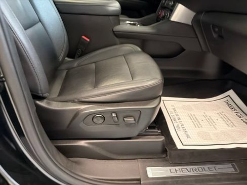 Used 2023 Chevrolet Suburban Z71 AWD/4WD image 18