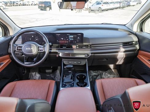 Used 2025 Kia Carnival SX image 39