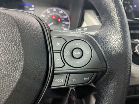 Certified 2023 Toyota Corolla Cross L FWD image 18