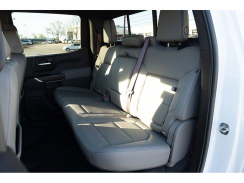 Used 2021 GMC Sierra 1500 SLT w/ SLT Convenience Package image 12