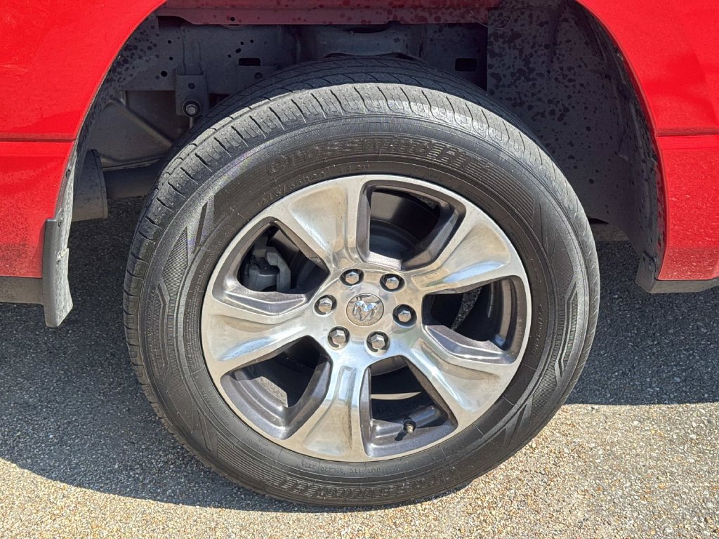 Used 2024 RAM 1500 Laramie RWD image 15