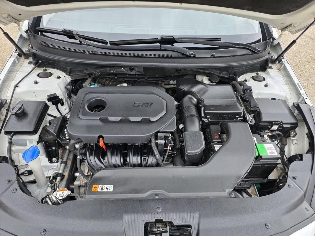 Used 2016 Hyundai Sonata Sport w/ Option Group 03 FWD image 32