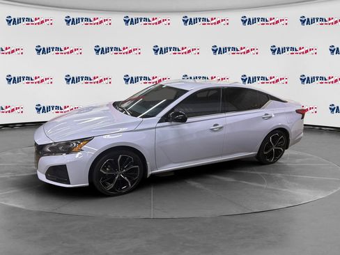 Used 2023 Nissan Altima 2.5 SR image 6