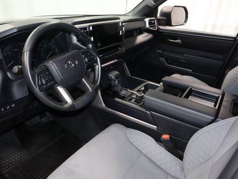 Used 2025 Toyota Tundra SR5 AWD/4WD image 25