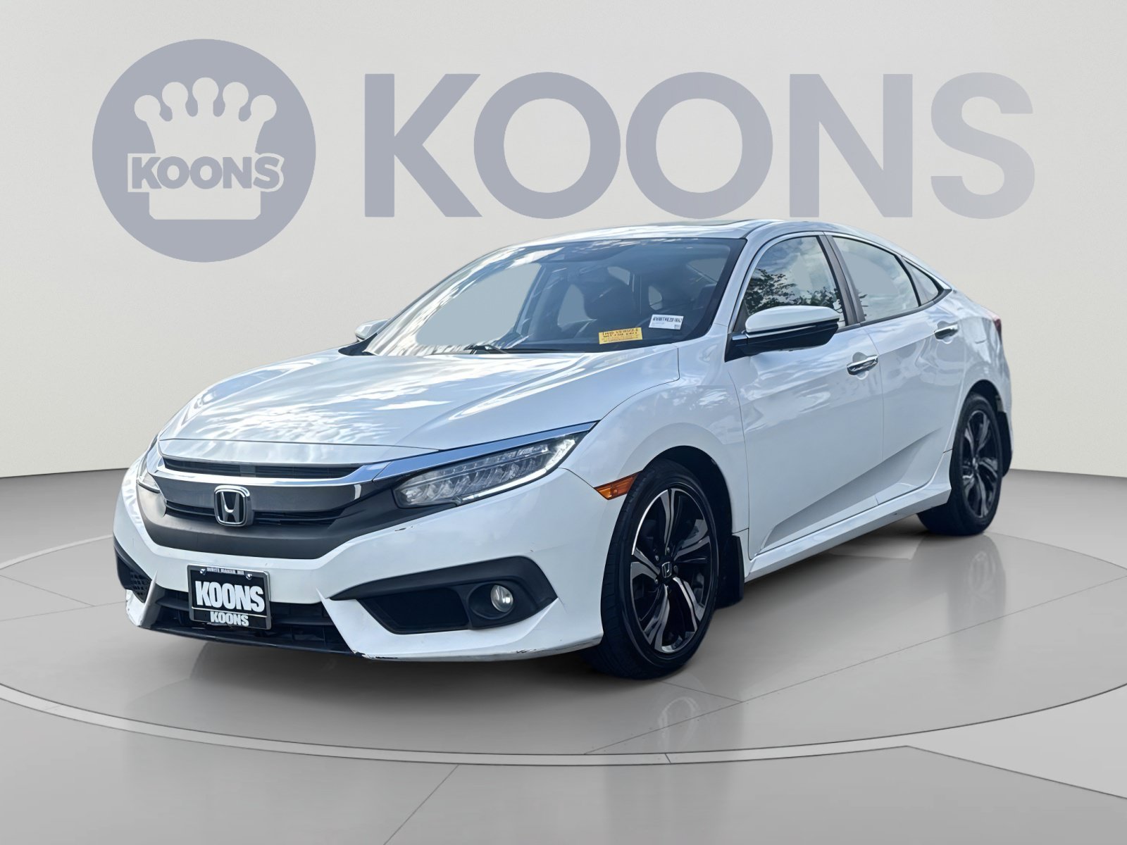 Used 2017 Honda Civic Touring image 1