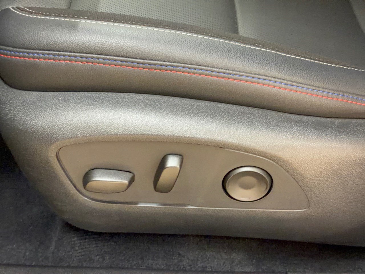 Used 2024 Chevrolet Equinox EV RS w/ Active Safety Package 3 FWD image 16