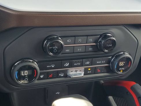 Used 2024 Ford Bronco Heritage Edition AWD/4WD image 29