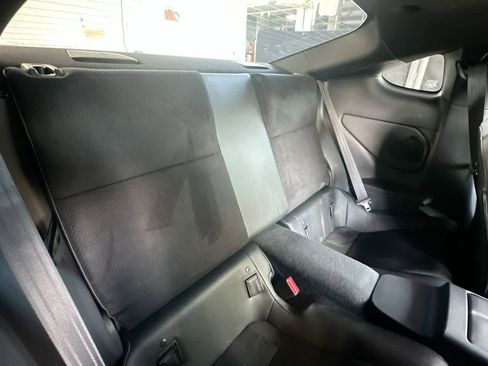 Used 2025 Toyota GR86 Premium RWD image 26