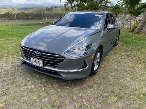 Certified 2022 Hyundai Sonata SE w/ Cargo Package image 3