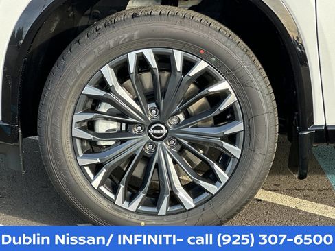 New 2026 Nissan Rogue Platinum w/ Tech Package AWD/4WD image 33