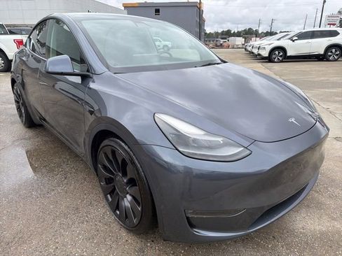 Used 2022 Tesla Model Y Performance image 4