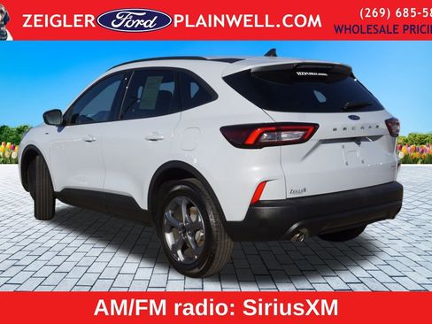 Used 2025 Ford Escape ST-Line image 3