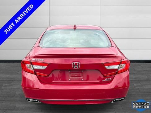 Used 2018 Honda Accord Sport image 4