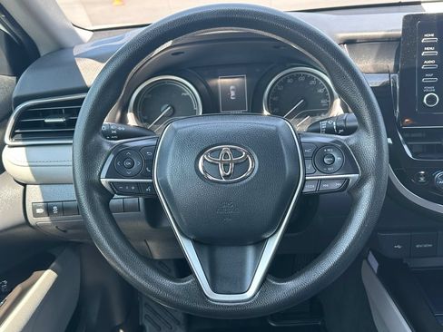 Used 2021 Toyota Camry LE FWD image 18