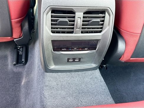 New 2026 BMW 330i Sedan w/ M Sport Package RWD image 20