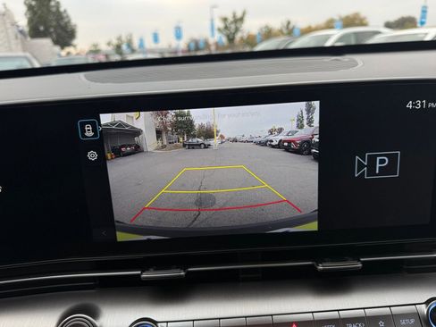 Used 2025 Hyundai Kona SEL image 16