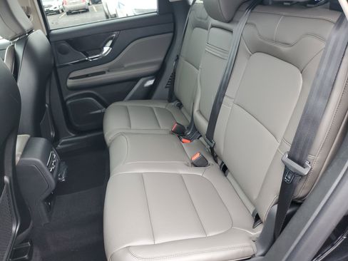 New 2026 Lincoln Corsair Premiere AWD/4WD image 28