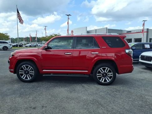 Used 2021 Toyota 4Runner Limited AWD/4WD image 3