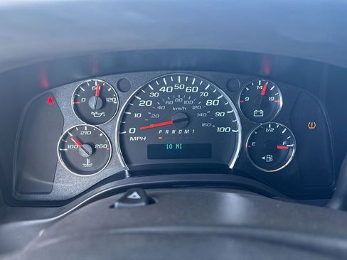 New 2025 GMC Savana 2500 w/ Driver Convenience Package image 11
