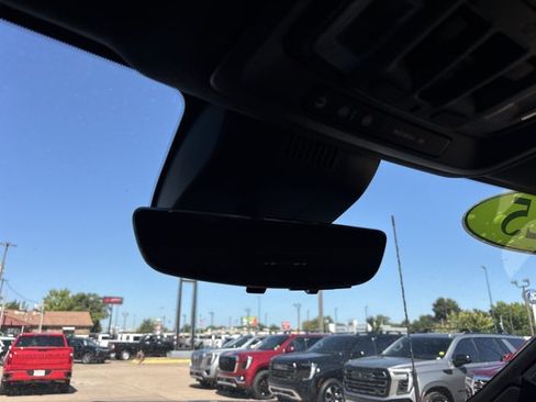 Used 2025 GMC Sierra 3500 Denali Ultimate AWD/4WD image 47