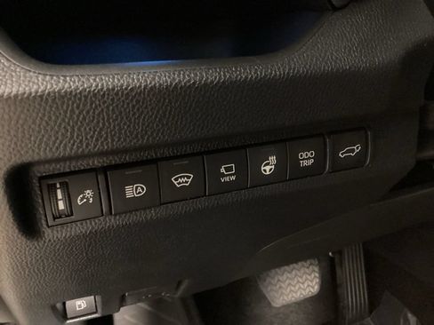 Used 2023 Toyota RAV4 XSE AWD/4WD image 19