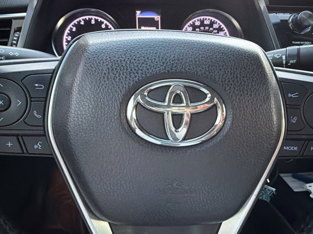 Used 2018 Toyota Camry SE FWD image 14