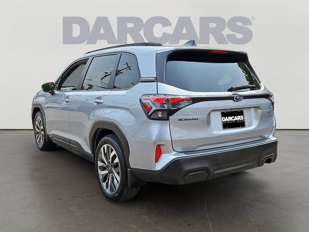 Used 2025 Subaru Forester Touring AWD/4WD image 4