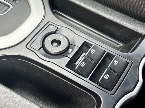 Used 2008 Pontiac G8 image 35