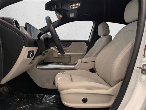 Certified 2025 Mercedes-Benz GLA 250 GLA 250 image 17