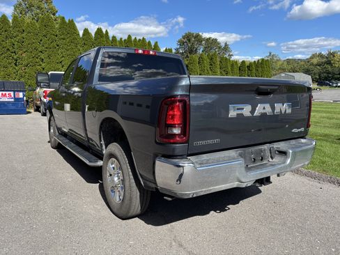 Used 2026 RAM 2500 Big Horn AWD/4WD image 5