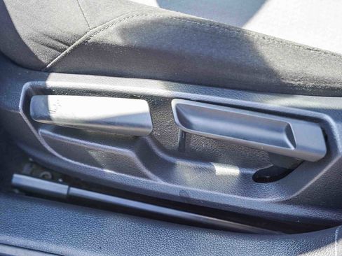 Used 2017 Volkswagen Jetta S image 21