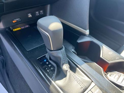 Used 2026 Toyota Camry Hybrid image 20