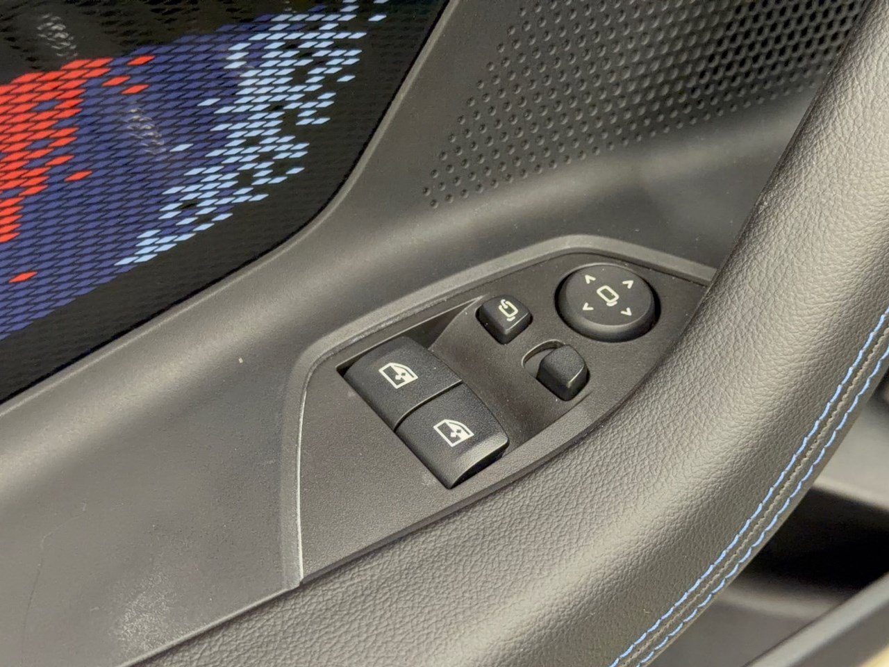Used 2026 BMW M2 w/ Lighting Package RWD image 15